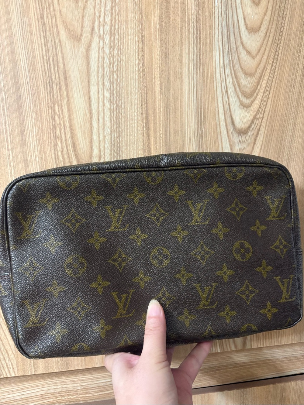 Authentic LOUIS VUITTON Trousse Toilette 28 Monogram Cosmetics Pouch Vintage